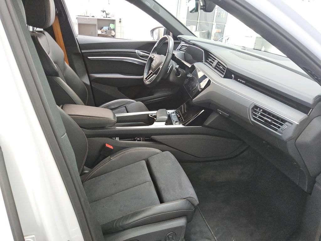 Audi e-tron 2022