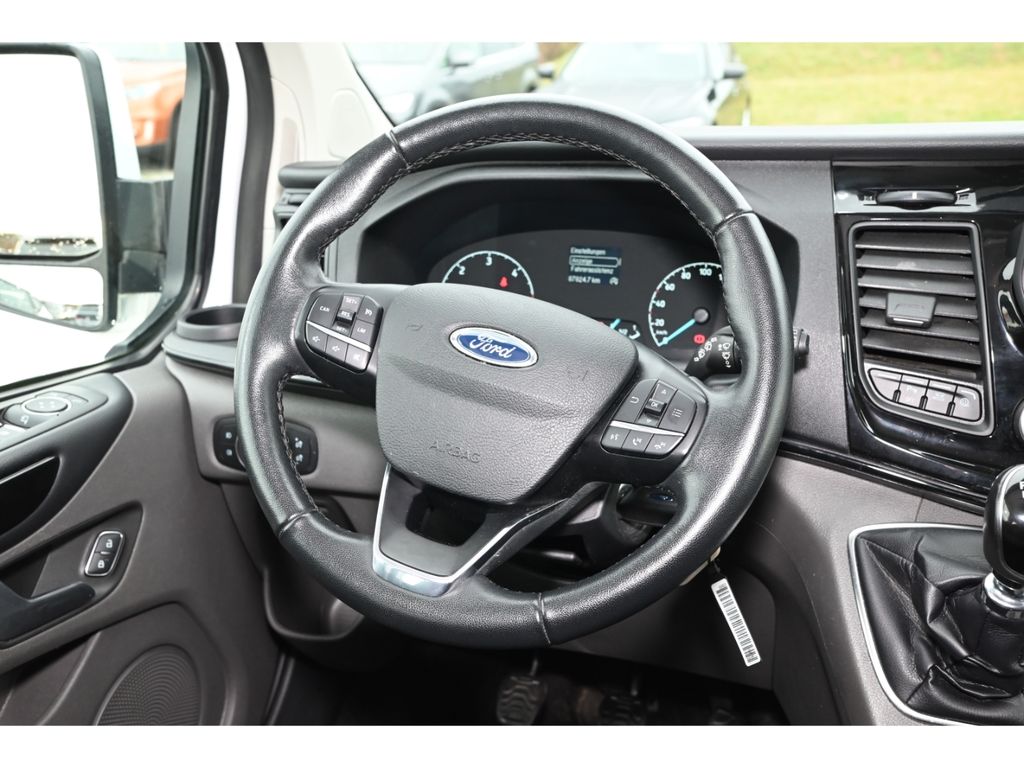 Ford Tourneo Custom 2022