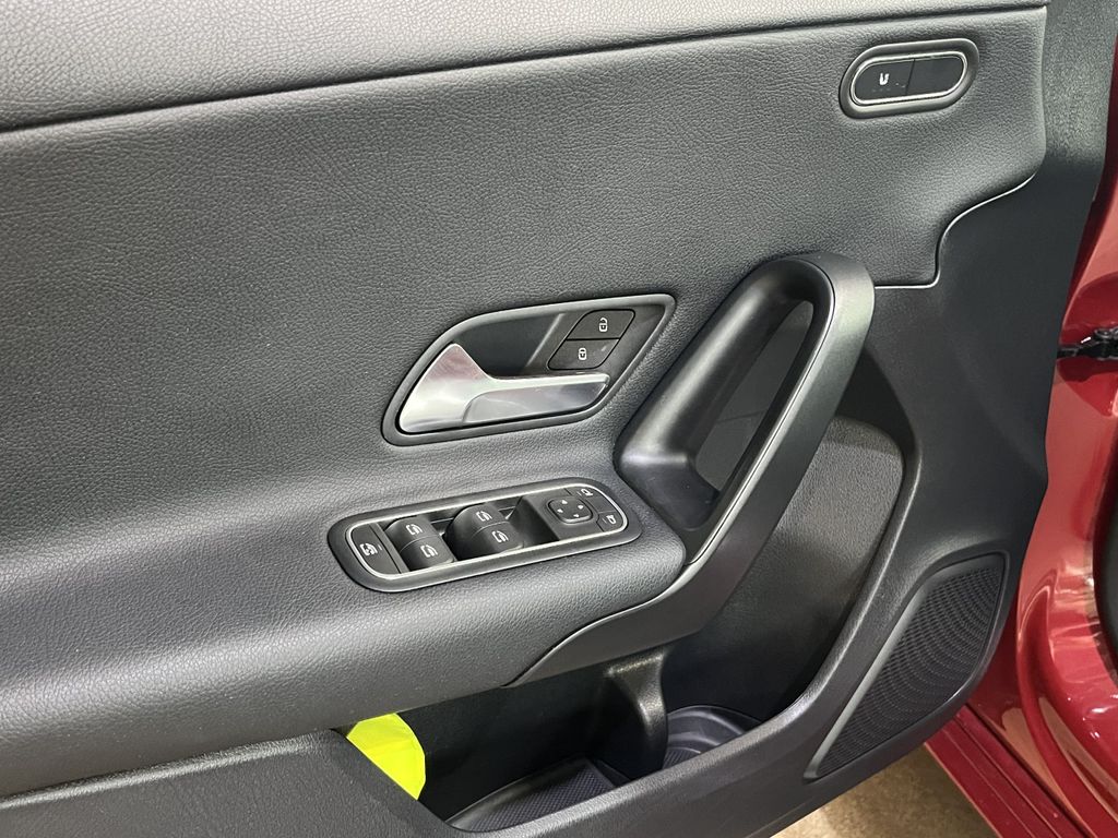 Mercedes-Benz A 200 2021