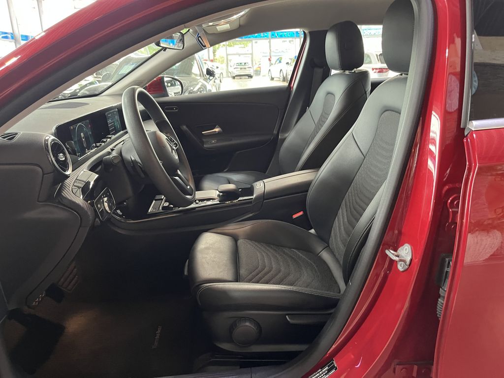 Mercedes-Benz A 200 2021