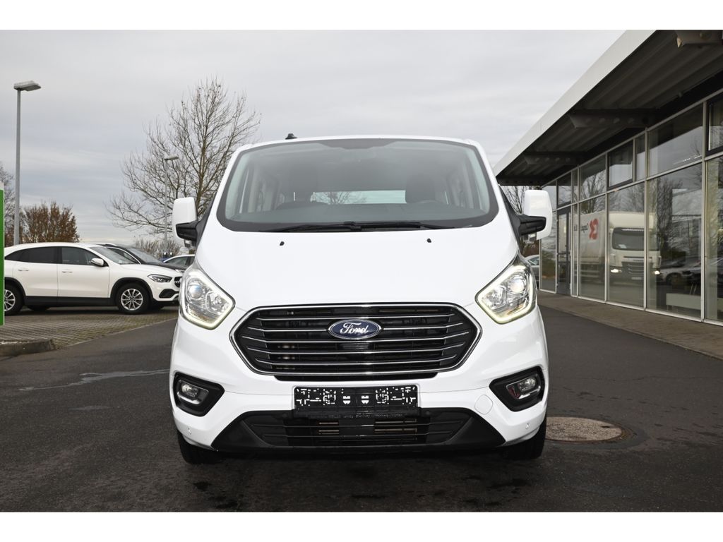 Ford Tourneo Custom 2022