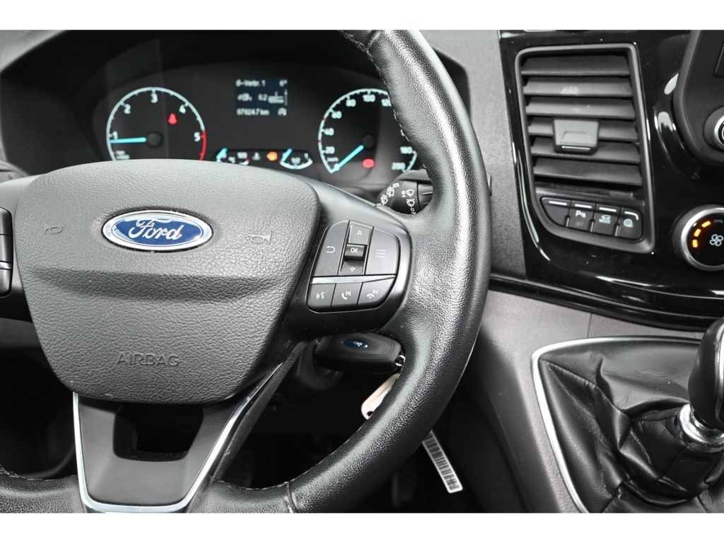 Ford Tourneo Custom 2022