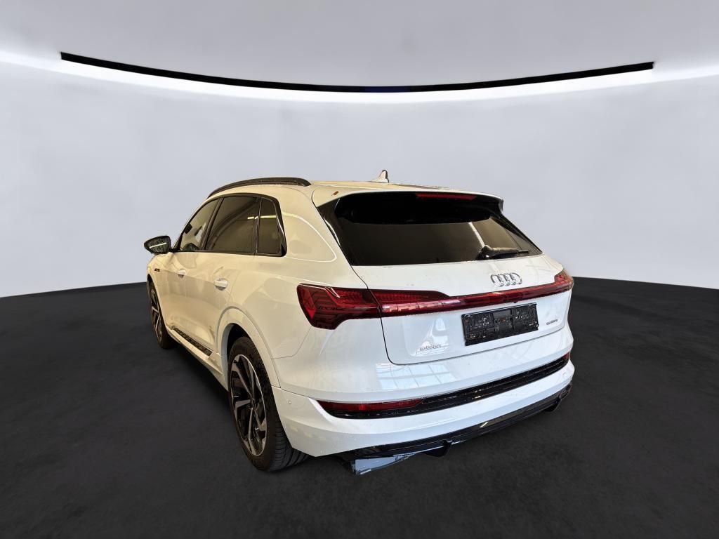 Audi e-tron 2021