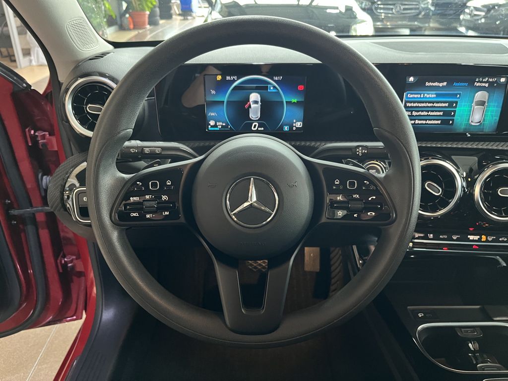 Mercedes-Benz A 200 2021