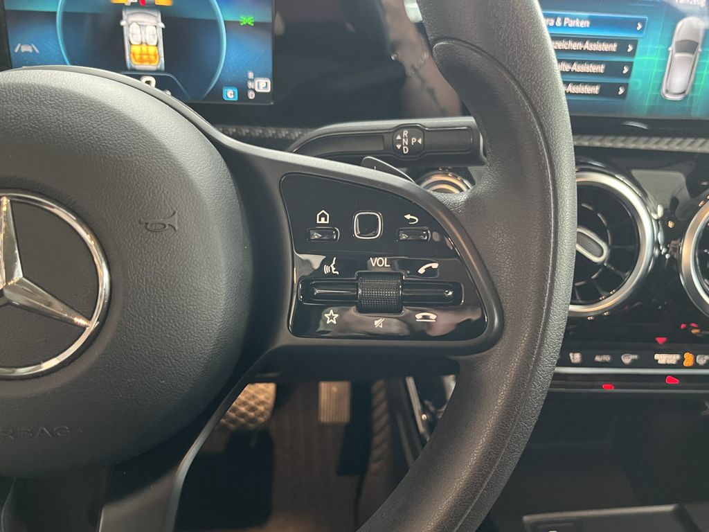 Mercedes-Benz A 200 2021