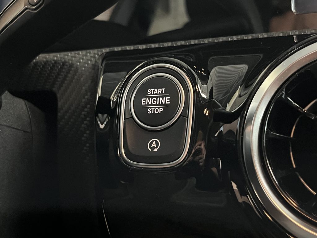 Mercedes-Benz A 200 2021