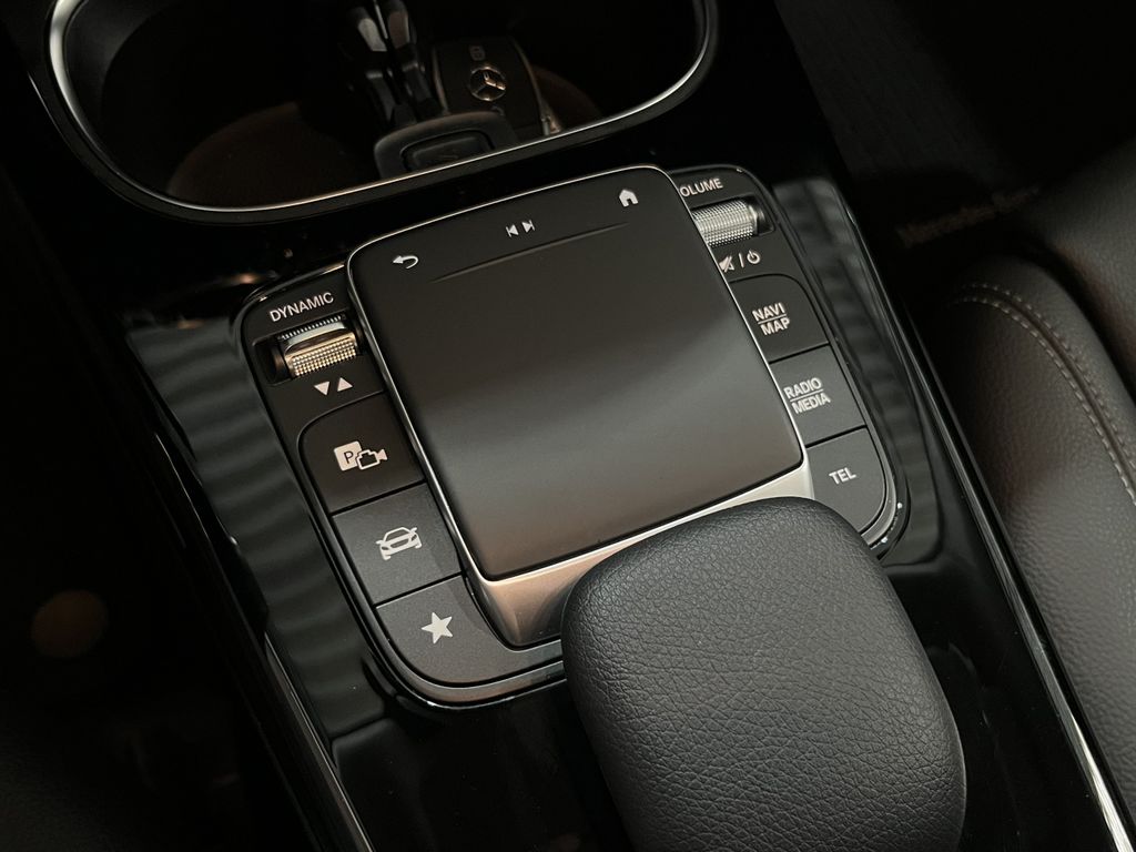 Mercedes-Benz A 200 2021