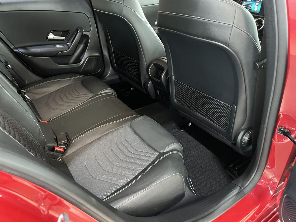 Mercedes-Benz A 200 2021