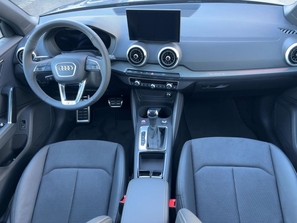 Audi SQ2 2025