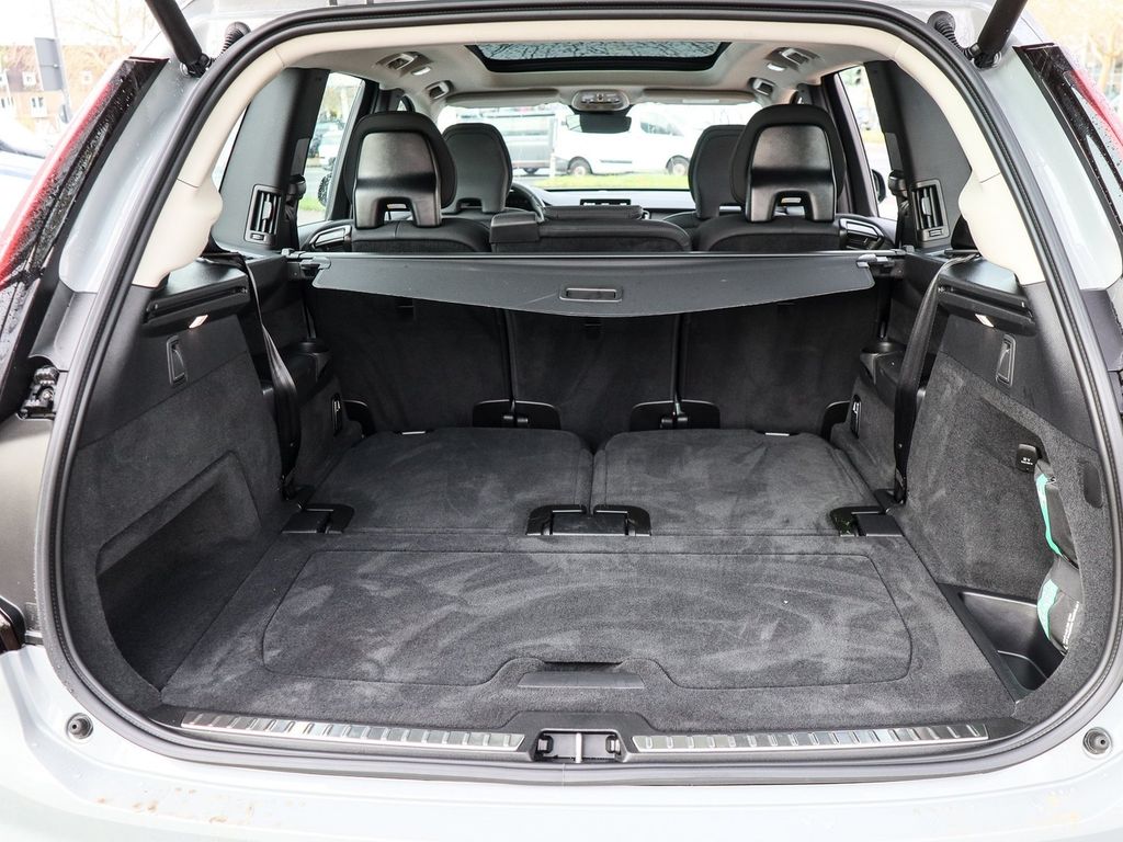 Volvo XC90 2025