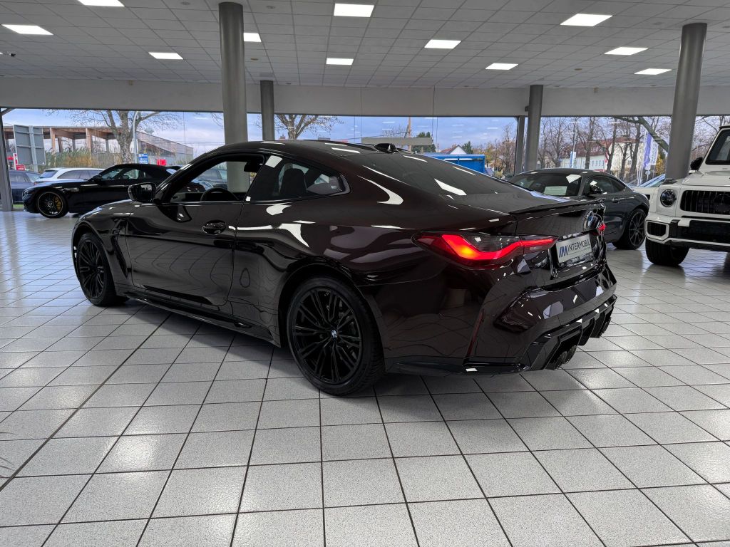 BMW M4 2024