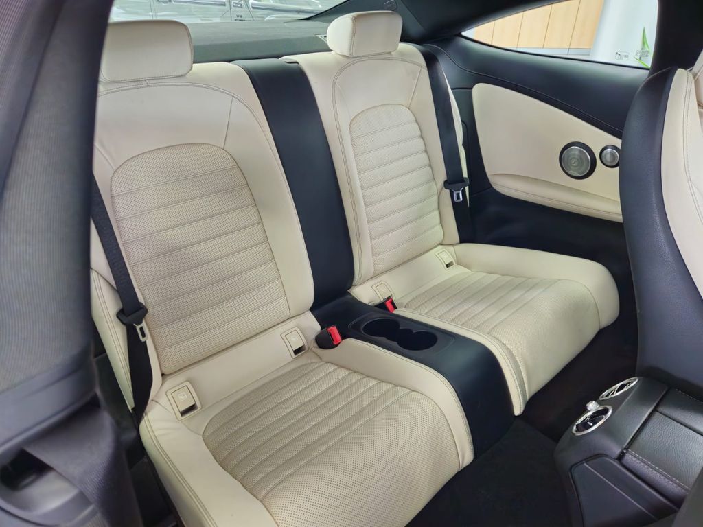 Mercedes-Benz C 300 2016