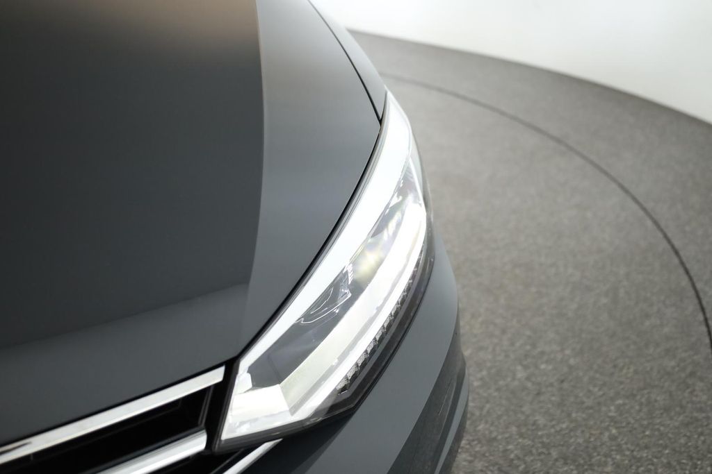 Volkswagen Touran 2025