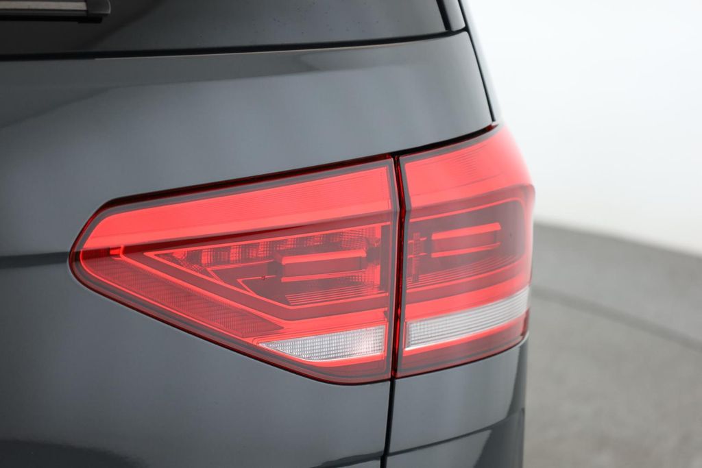 Volkswagen Touran 2025