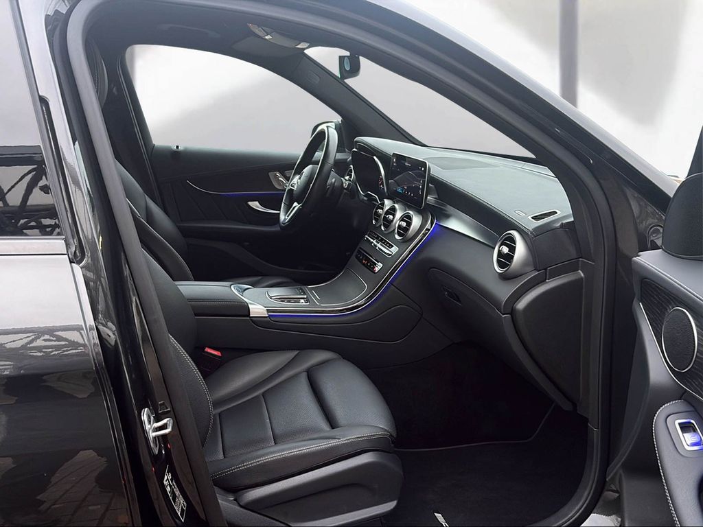 Mercedes-Benz GLC 300 2022