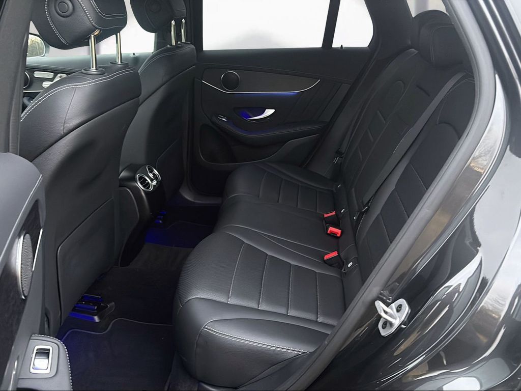 Mercedes-Benz GLC 300 2022