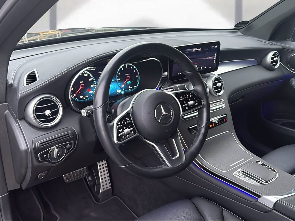 Mercedes-Benz GLC 300 2022