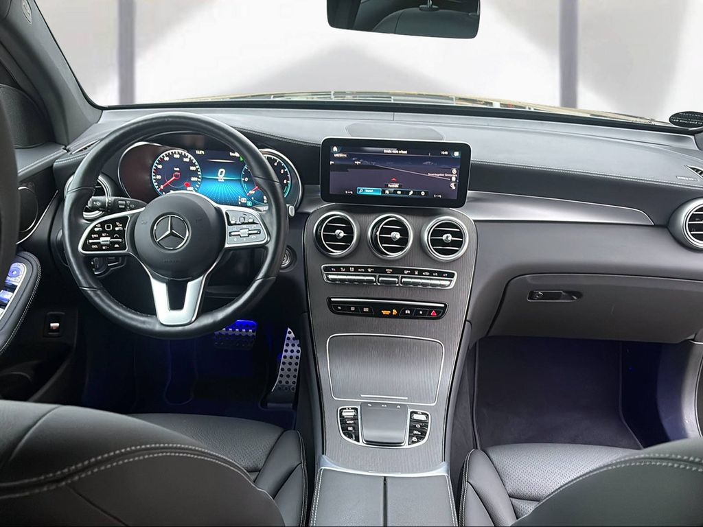 Mercedes-Benz GLC 300 2022