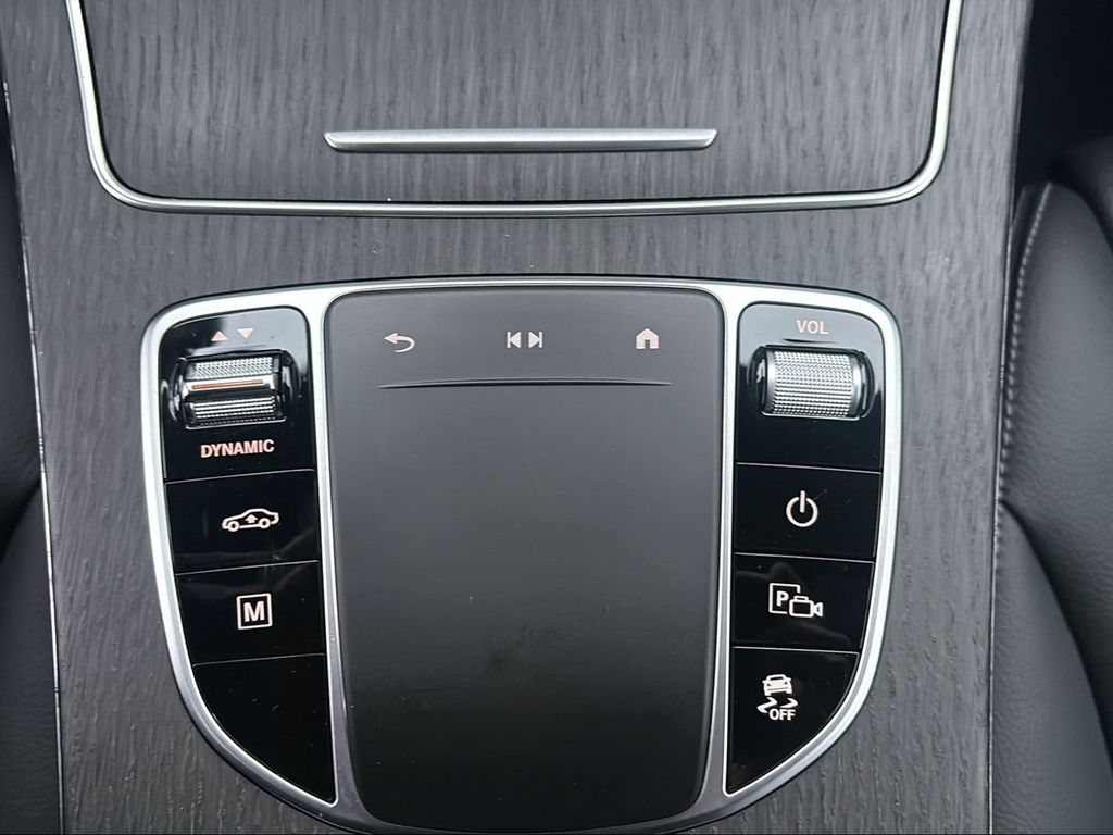 Mercedes-Benz GLC 300 2022