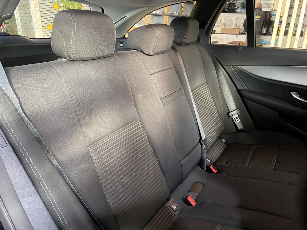 Mercedes-Benz E 300 2021