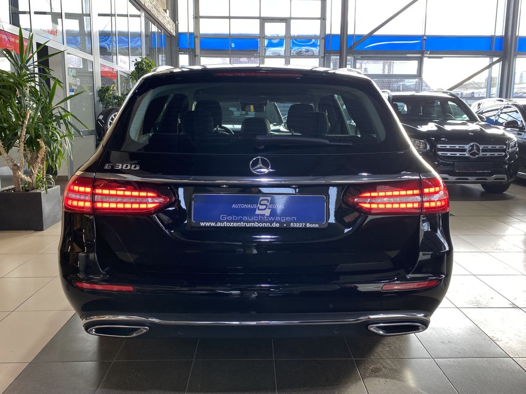 Mercedes-Benz E 300 2021