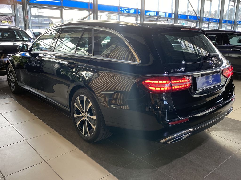 Mercedes-Benz E 300 2021