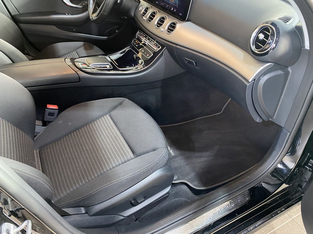 Mercedes-Benz E 300 2021