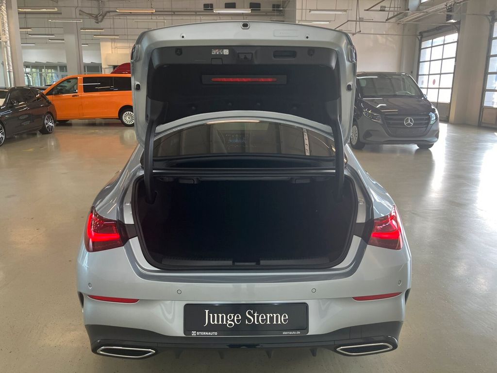 Mercedes-Benz CLA 200 2025