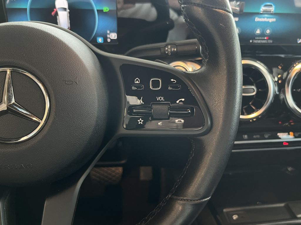 Mercedes-Benz GLB 200 2020