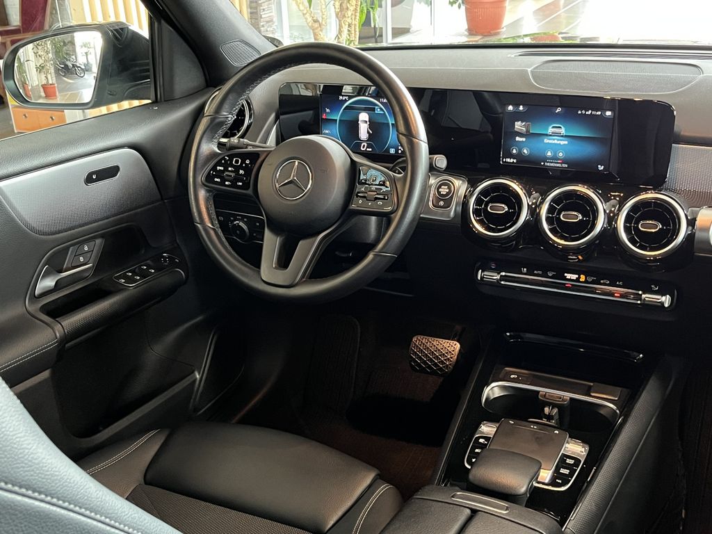 Mercedes-Benz GLB 200 2020