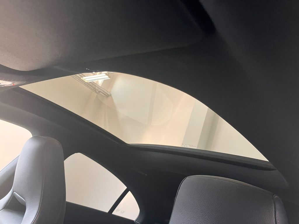 Mercedes-Benz CLA 200 2025