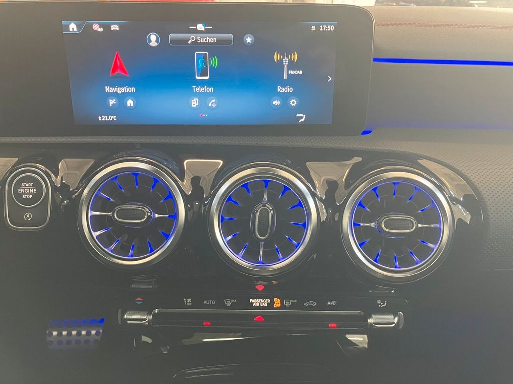 Mercedes-Benz CLA 200 2025