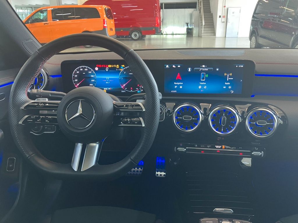 Mercedes-Benz CLA 200 2025