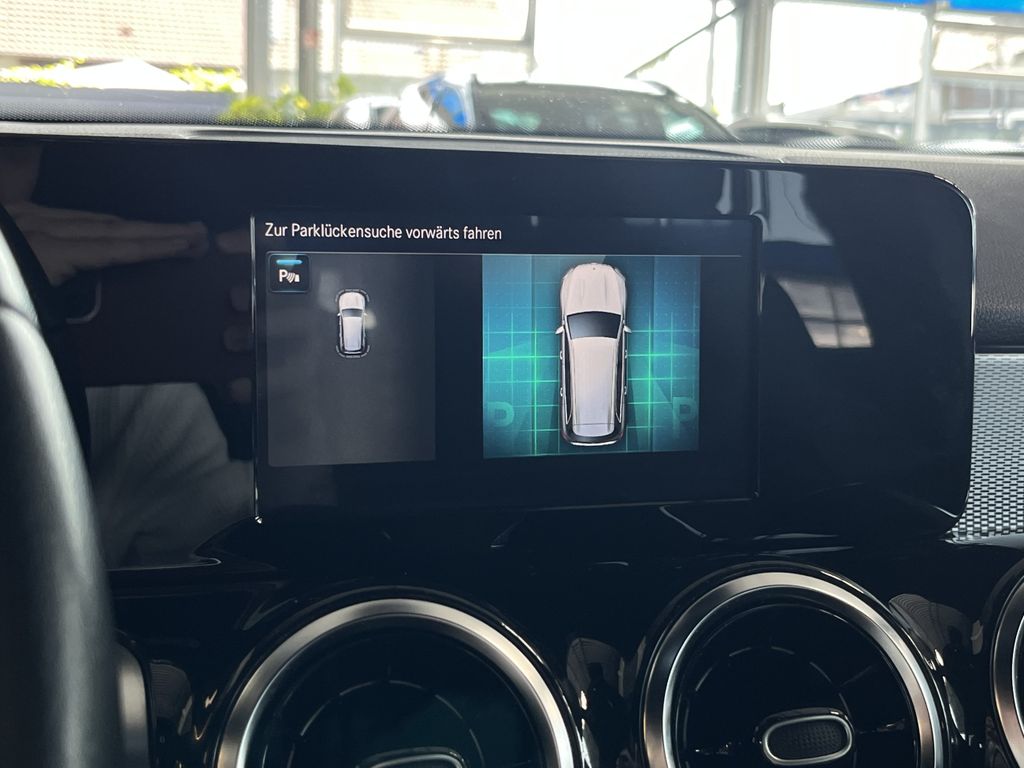 Mercedes-Benz GLB 200 2020