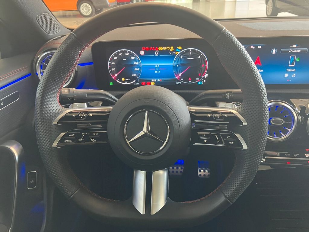 Mercedes-Benz CLA 200 2025