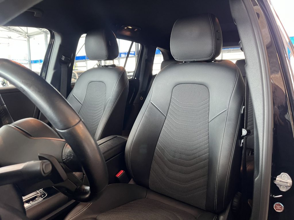 Mercedes-Benz GLB 200 2020