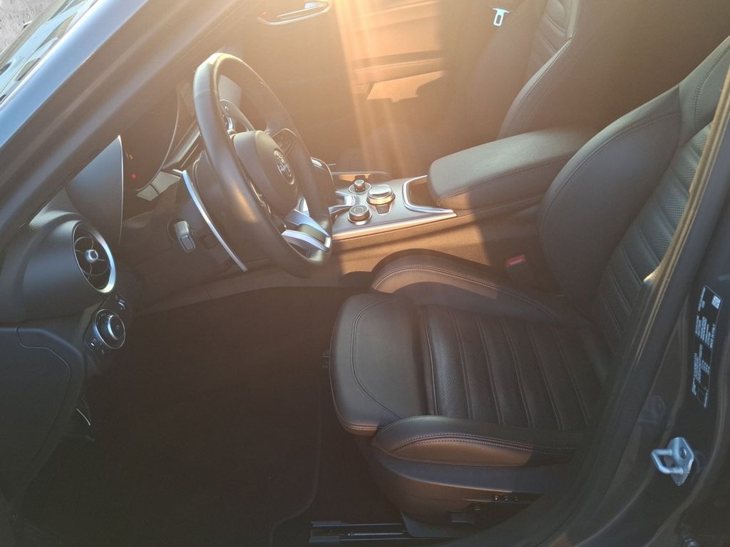 Alfa Romeo Giulia 2023