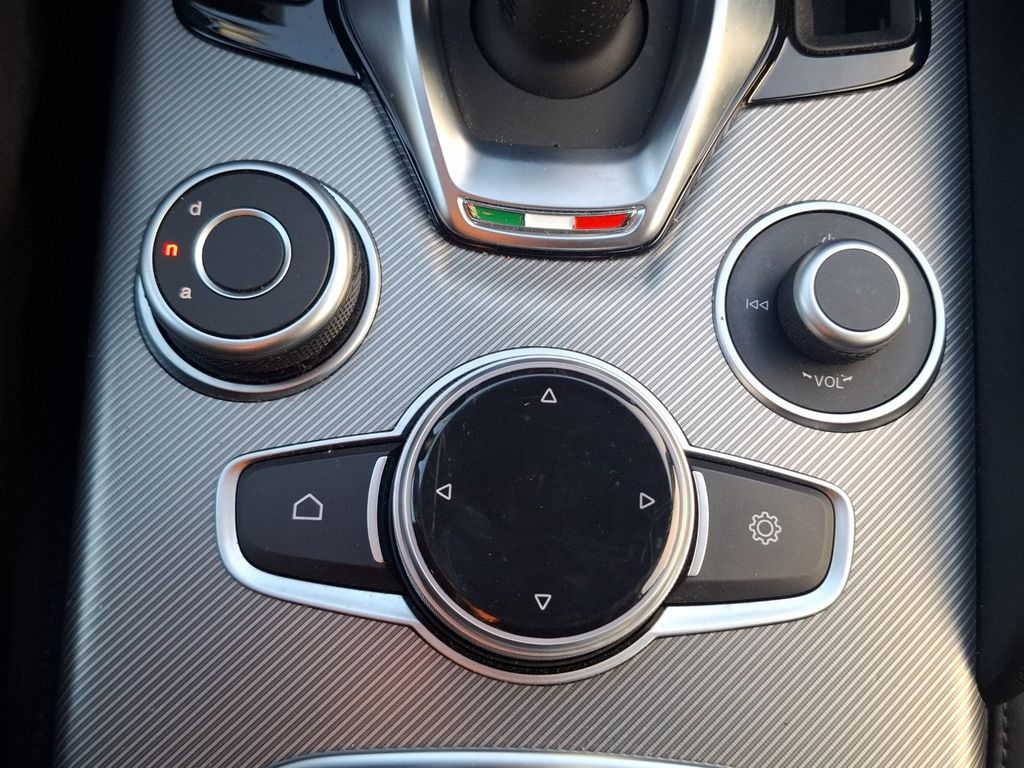 Alfa Romeo Giulia 2023