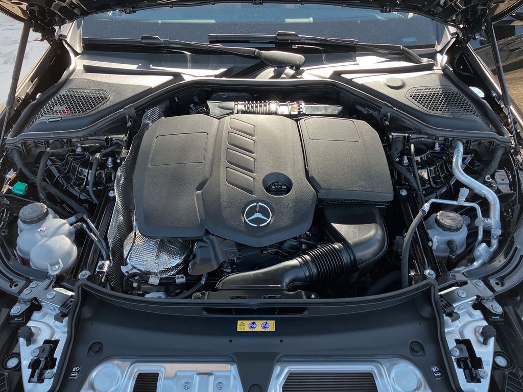 Mercedes-Benz E 300 2025