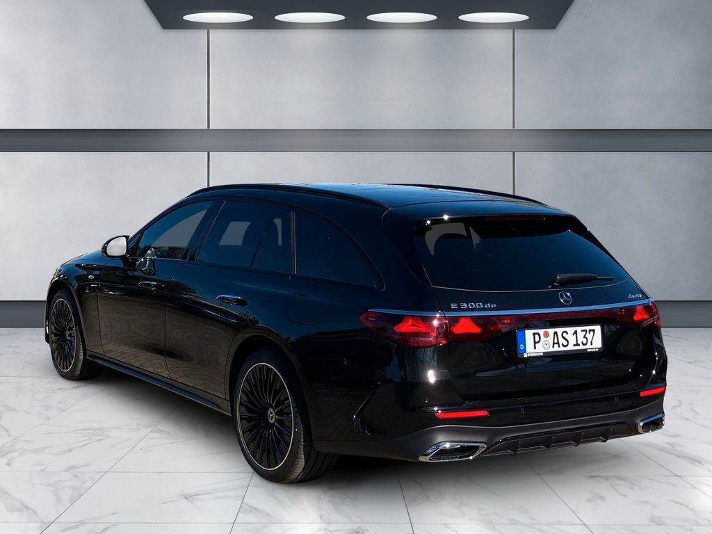 Mercedes-Benz E 300 2025