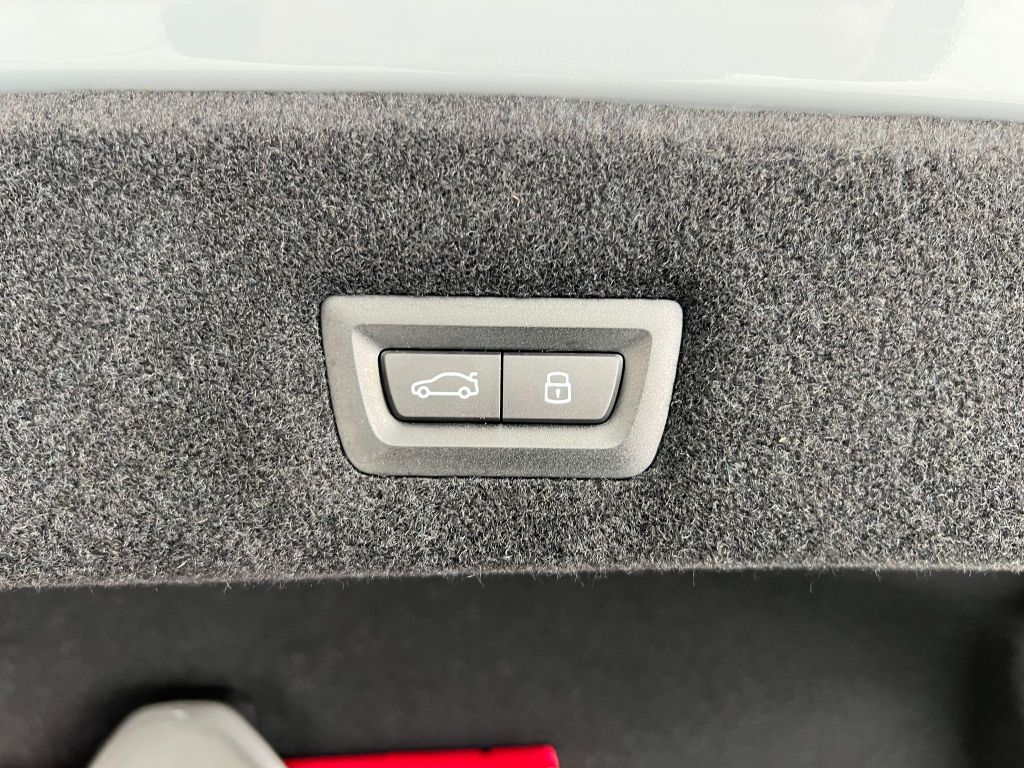 BMW i7 2024