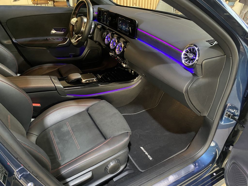 Mercedes-Benz A 250 2021