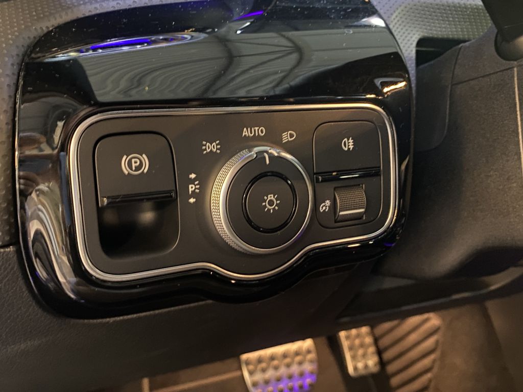 Mercedes-Benz A 250 2021