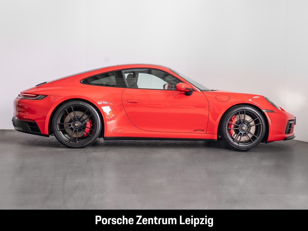 Porsche 992 2023