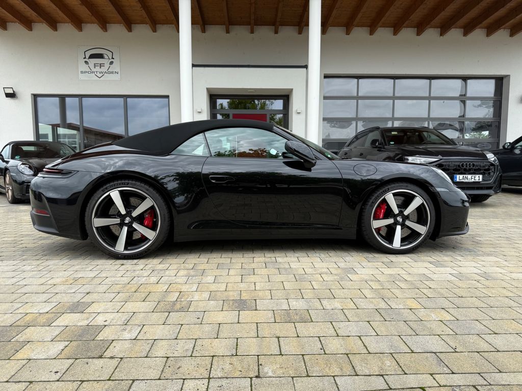 Porsche 992 2025