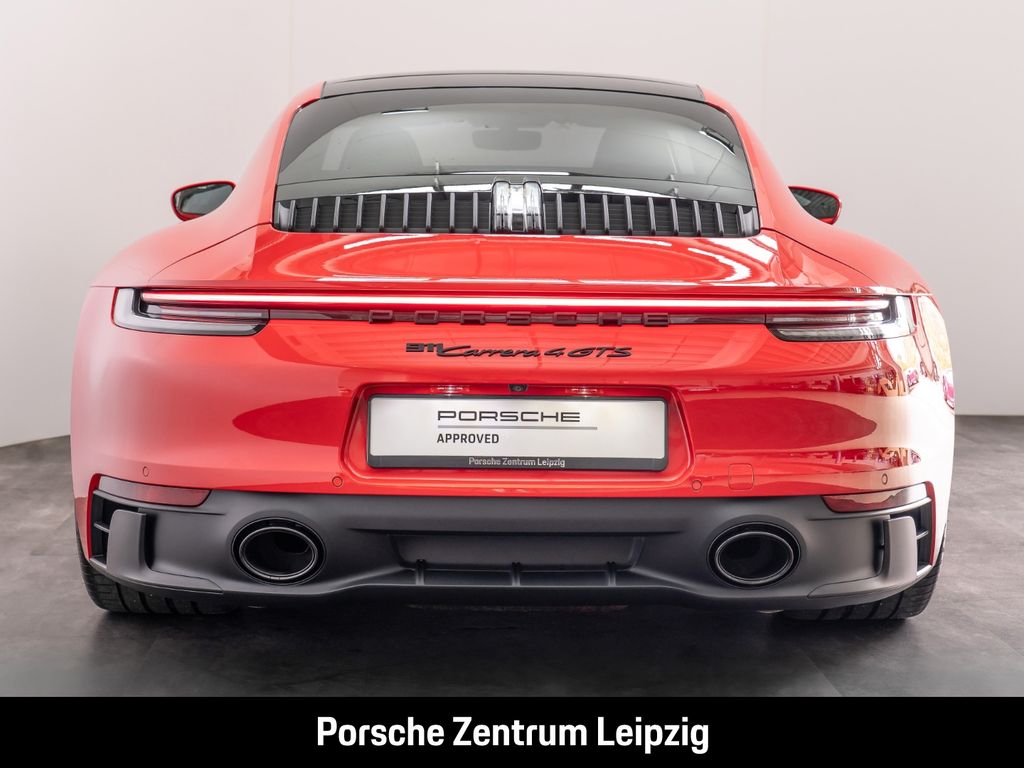 Porsche 992 2023