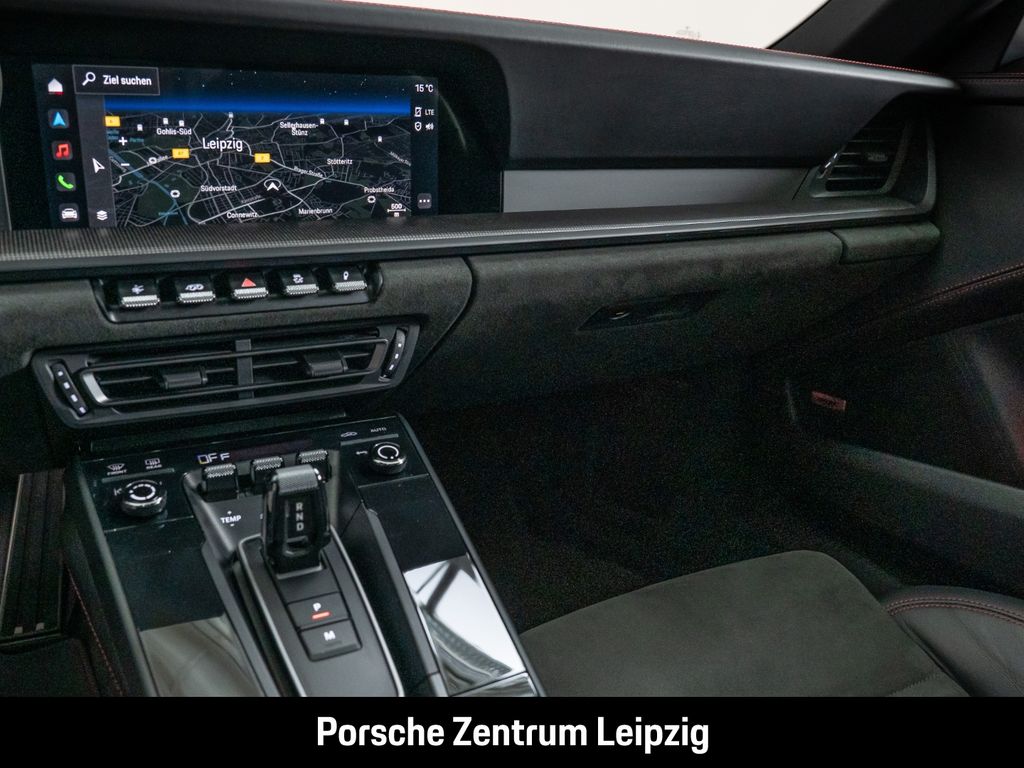 Porsche 992 2023