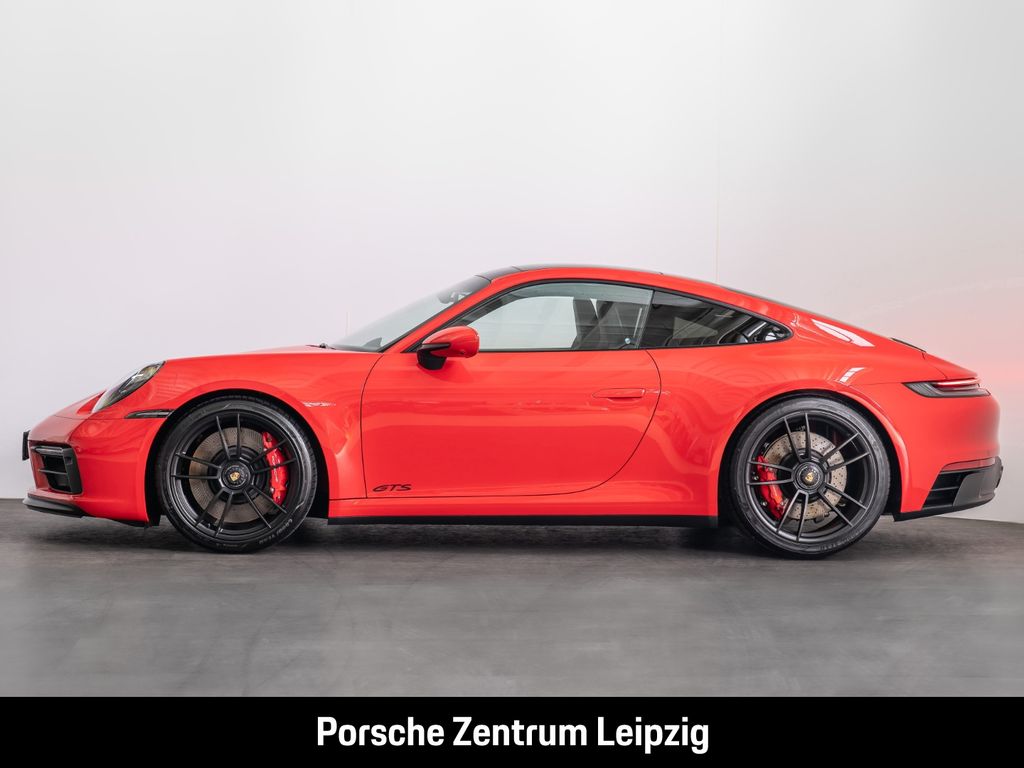 Porsche 992 2023