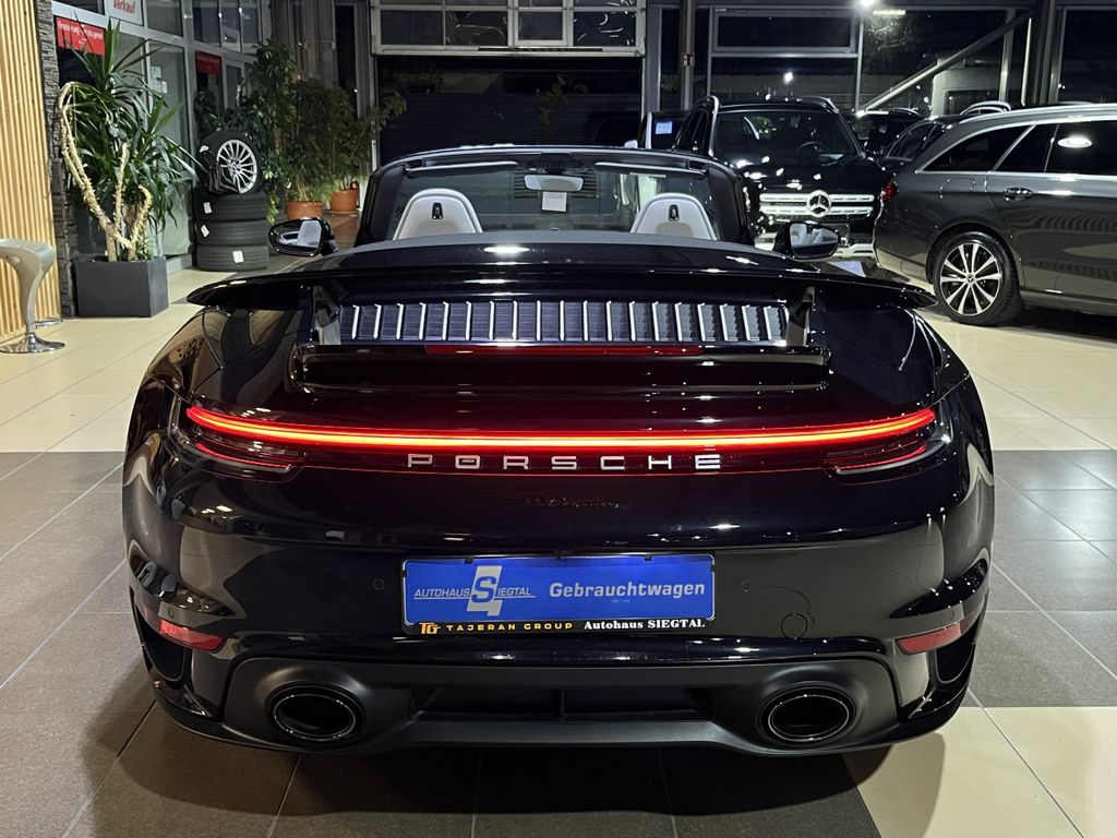 Porsche 992 2021