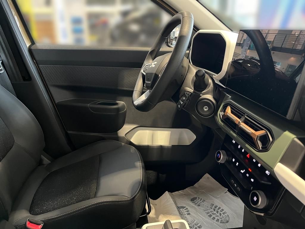Dacia Spring 2025